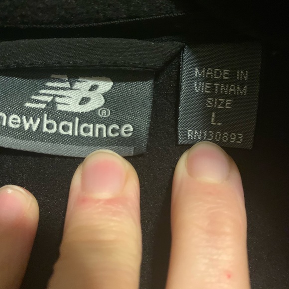 New Balance - Picture 2 of 5